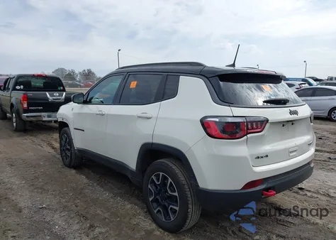 2019 Jeep Compass Trailhawk 4X4 z USA, uszkodzony, nr VIN 3C4NJDDB2KT671066